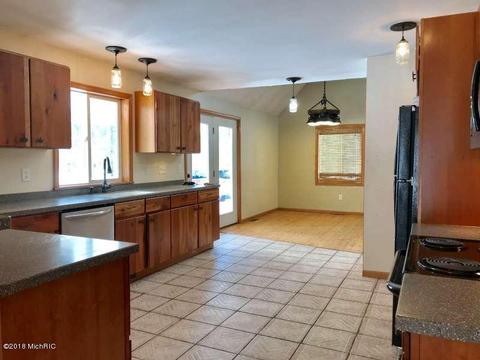 8638 S Mac Rd, Baldwin, MI 49304 photo 6