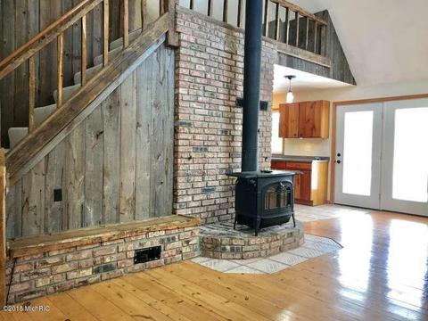 8638 S Mac Rd, Baldwin, MI 49304 photo 9
