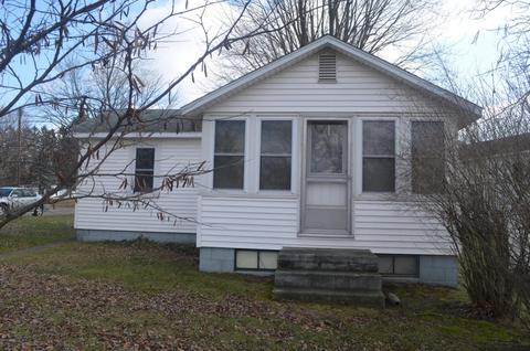 321 John, Colon, MI 49040 photo 1