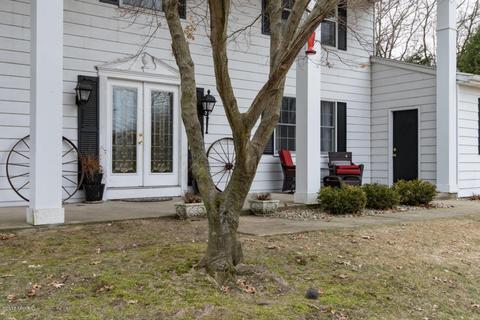 652 Pierce Rd, Plainwell, MI 49080 photo 4