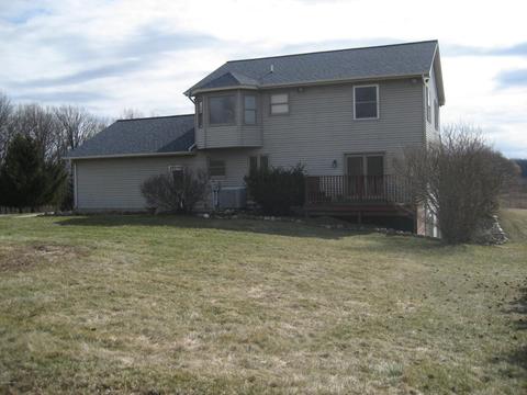 10748 W Chadwick Rd, Eagle, MI 48822 photo 4