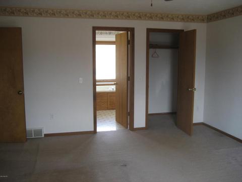 10748 W Chadwick Rd, Eagle, MI 48822 photo 31