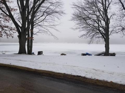 668 W Mohawk Trl, White Cloud, MI 49349 photo 22