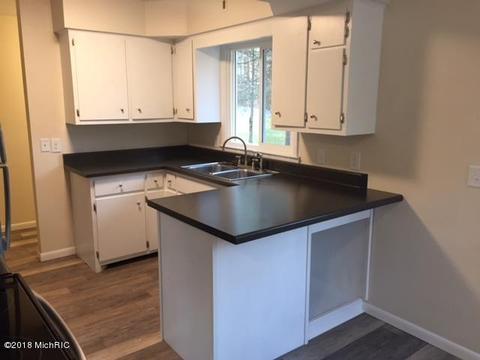 4212 E Ave, Kalamazoo, MI 49004 photo 7