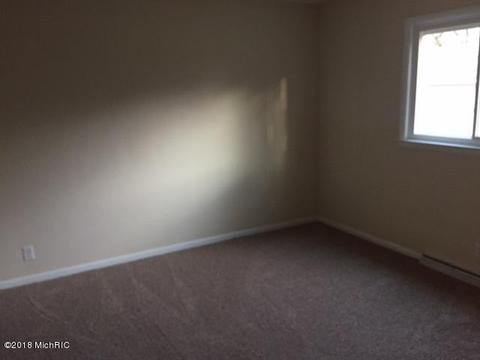 4212 E Ave, Kalamazoo, MI 49004 photo 10