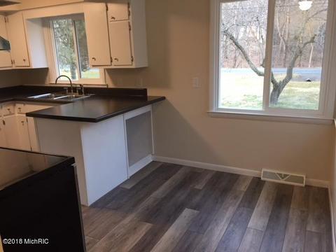 4212 E Ave, Kalamazoo, MI 49004 photo 9