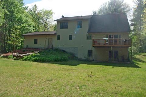 5670 Simonelli Rd, Whitehall, MI 49461 photo 2