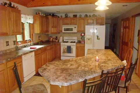 5670 Simonelli Rd, Whitehall, MI 49461 photo 10