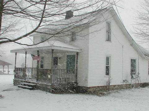 385 Centre St, Marcellus, MI 49067 photo 1