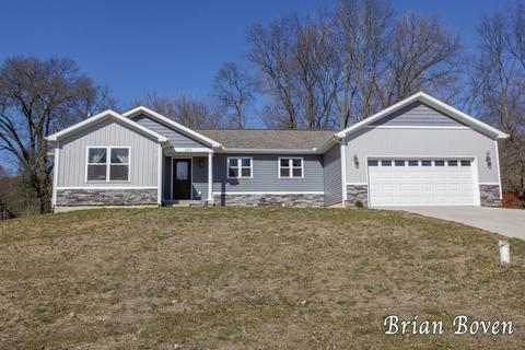 2255 Gee SE, Lowell, MI 49331 photo 1