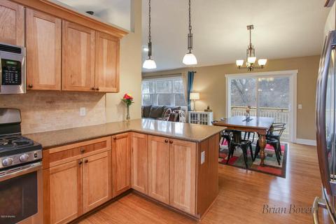 2255 Gee SE, Lowell, MI 49331 photo 4