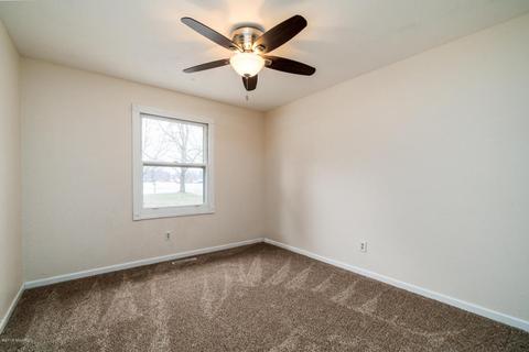 275 13th St, Plainwell, MI 49080 photo 13