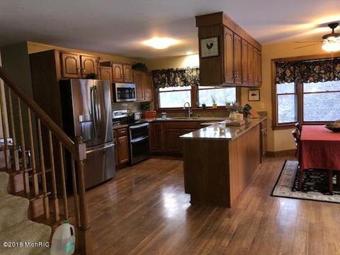 1850 Lexington Blvd, Jackson, MI 49201 photo 7