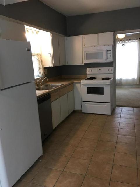 246 E Center St, Coloma, MI 49038 photo 3