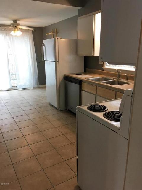 246 E Center St, Coloma, MI 49038 photo 5