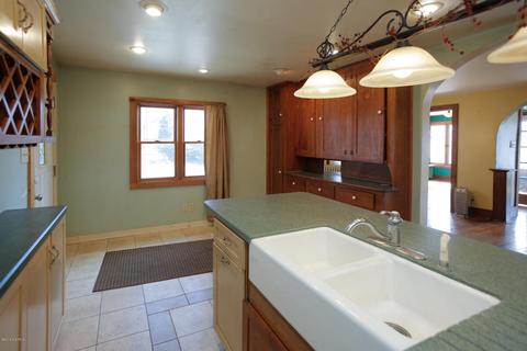 104 E Barnhart Rd, Coldwater, MI 49036 photo 9