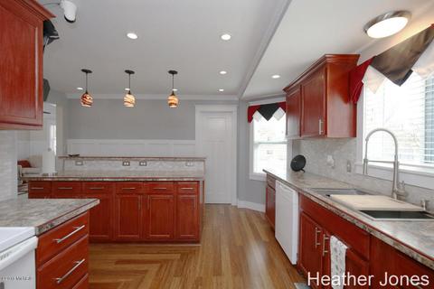 415 Lewis St, Belding, MI 48809 photo 8