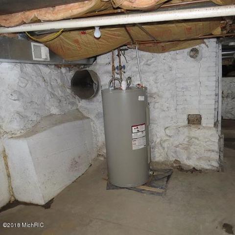 928 Masonic Ave, Belding, MI 48809 photo 12