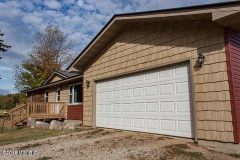 11362 Eighth St, Reed City, MI 49677 photo 5