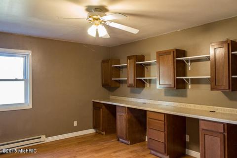 11362 Eighth St, Reed City, MI 49677 photo 16