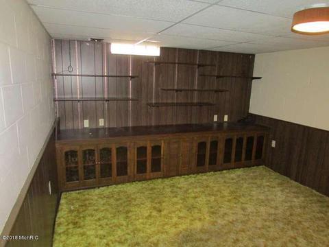 1700 Manistee Rd, Muskegon, MI 49445 photo 12