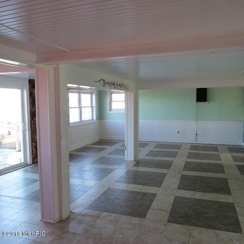 731 Thompson St SW, Stanton, MI 48888 photo 7