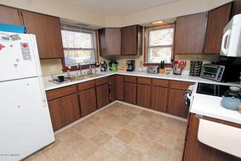 873 S Ransom Ave, White Cloud, MI 49349 photo 3