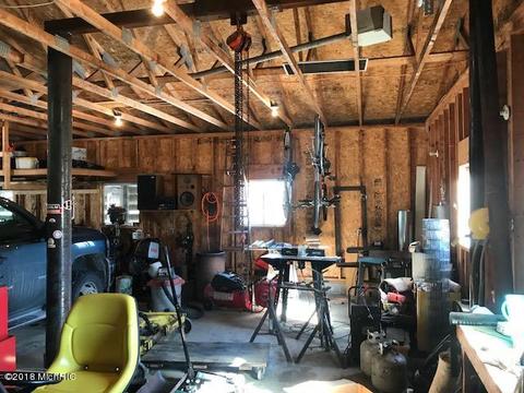 10364 Broadway, Remus, MI 49340 photo 29