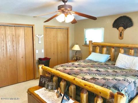 10364 Broadway, Remus, MI 49340 photo 12