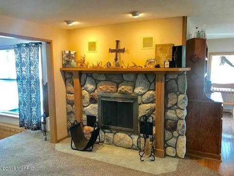 10364 Broadway, Remus, MI 49340 photo 8