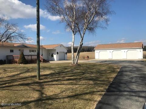 10364 Broadway, Remus, MI 49340 photo 2