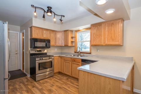 672 10th St, Plainwell, MI 49080 photo 8