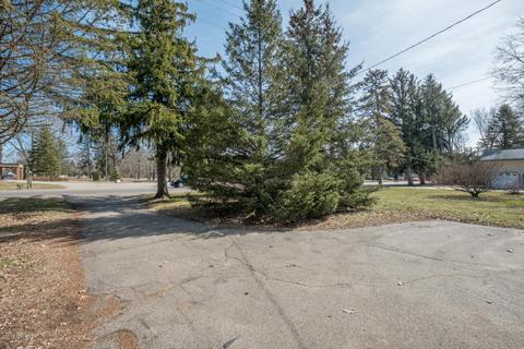 672 10th St, Plainwell, MI 49080 photo 36
