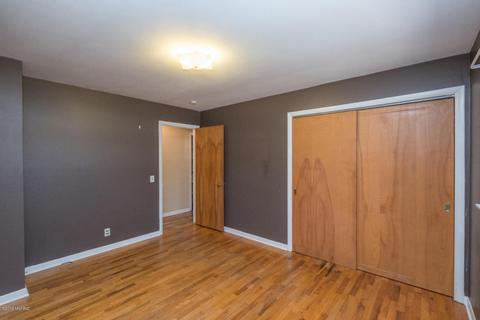 672 10th St, Plainwell, MI 49080 photo 23
