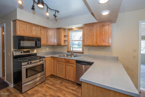 672 10th St, Plainwell, MI 49080 photo 12