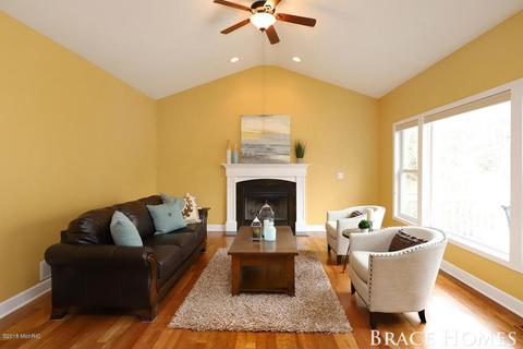 2248 Hearthside Dr SE, Ada, MI 49301 photo 13