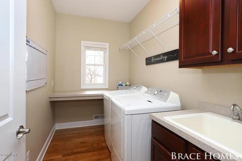2248 Hearthside Dr SE, Ada, MI 49301 photo 21