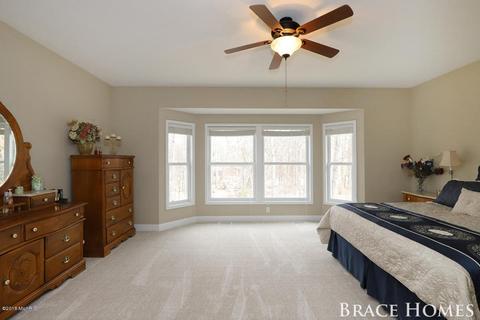 2248 Hearthside Dr SE, Ada, MI 49301 photo 18