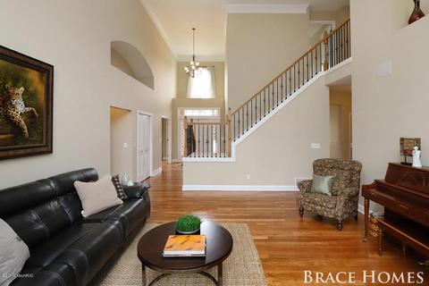 2248 Hearthside Dr SE, Ada, MI 49301 photo 5