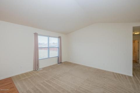 258 Summit Path, Otsego, MI 49078 photo 4