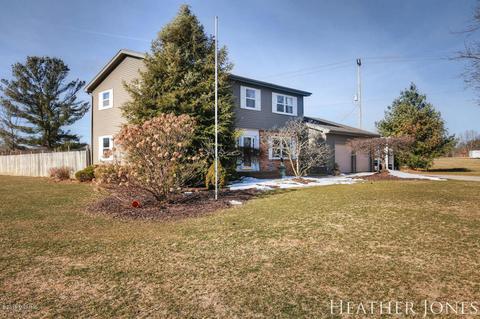 1599 Louva, Belding, MI 48809 photo 3