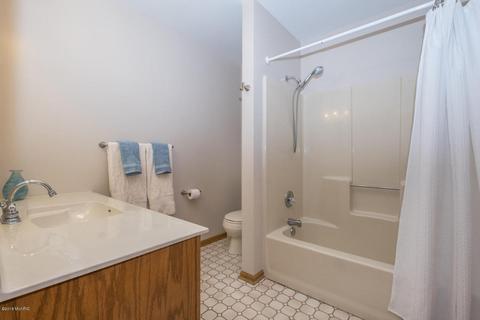 312 Anns Ct, Plainwell, MI 49080 photo 27
