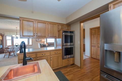 312 Anns Ct, Plainwell, MI 49080 photo 14