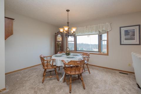 312 Anns Ct, Plainwell, MI 49080 photo 8