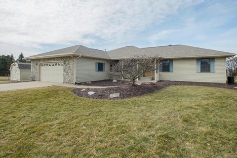312 Anns Ct, Plainwell, MI 49080 photo 2