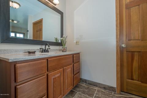 312 Anns Ct, Plainwell, MI 49080 photo 20