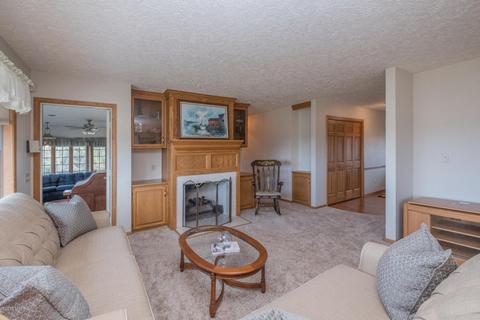 312 Anns Ct, Plainwell, MI 49080 photo 6