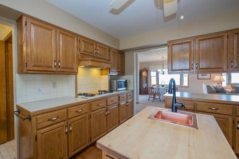 312 Anns Ct, Plainwell, MI 49080 photo 15