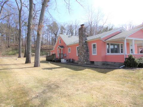 266 E Gull Lake Dr, Augusta, MI 49012 photo 2