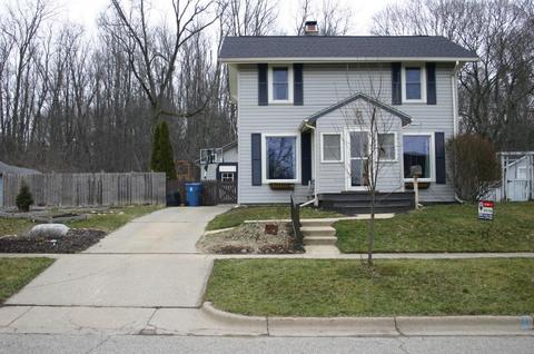 610 Birch St, Marshall, MI 49068 photo 2